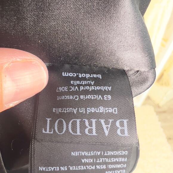 Bardot size 8 black special occasion midi dress, classic elegant 2622 - Picture 10 of 12